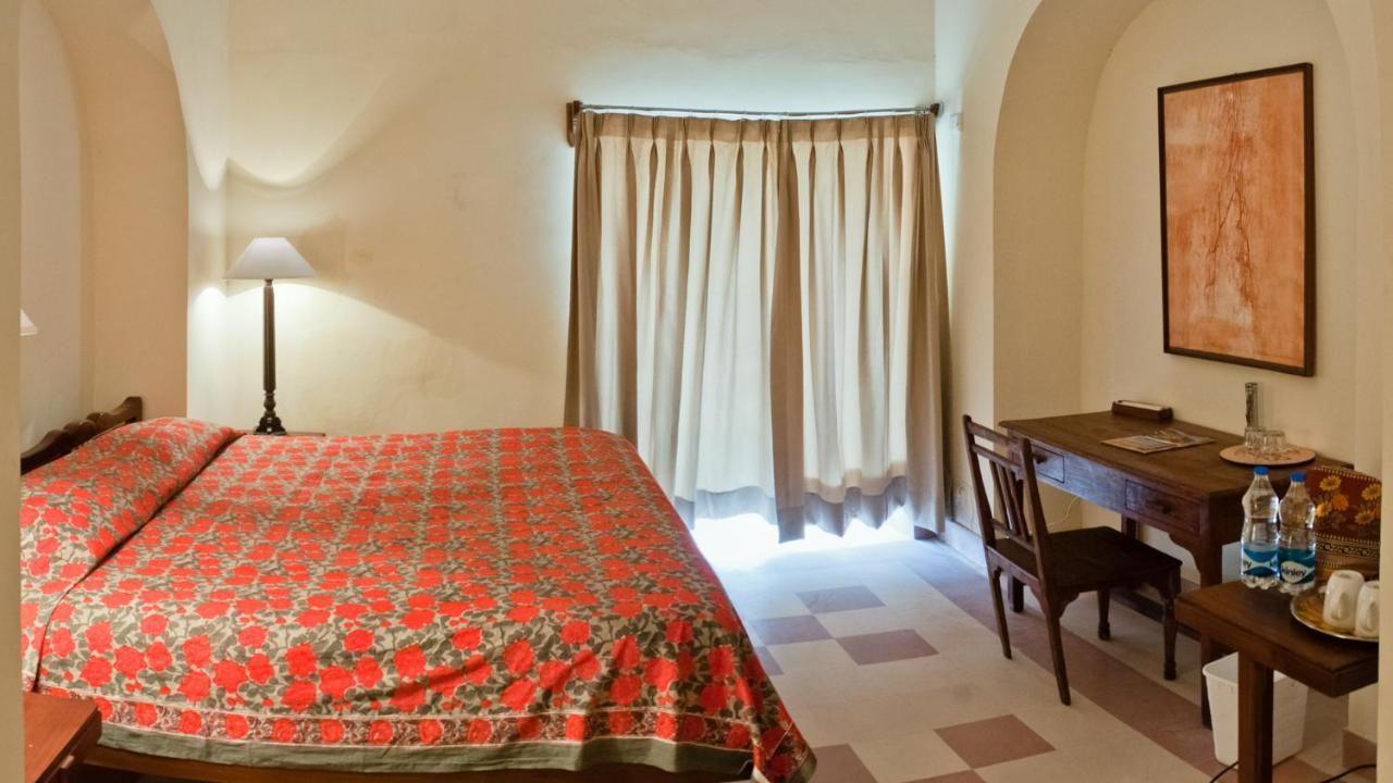 Neemrana'S - Tijara Fort Palace Esterno foto