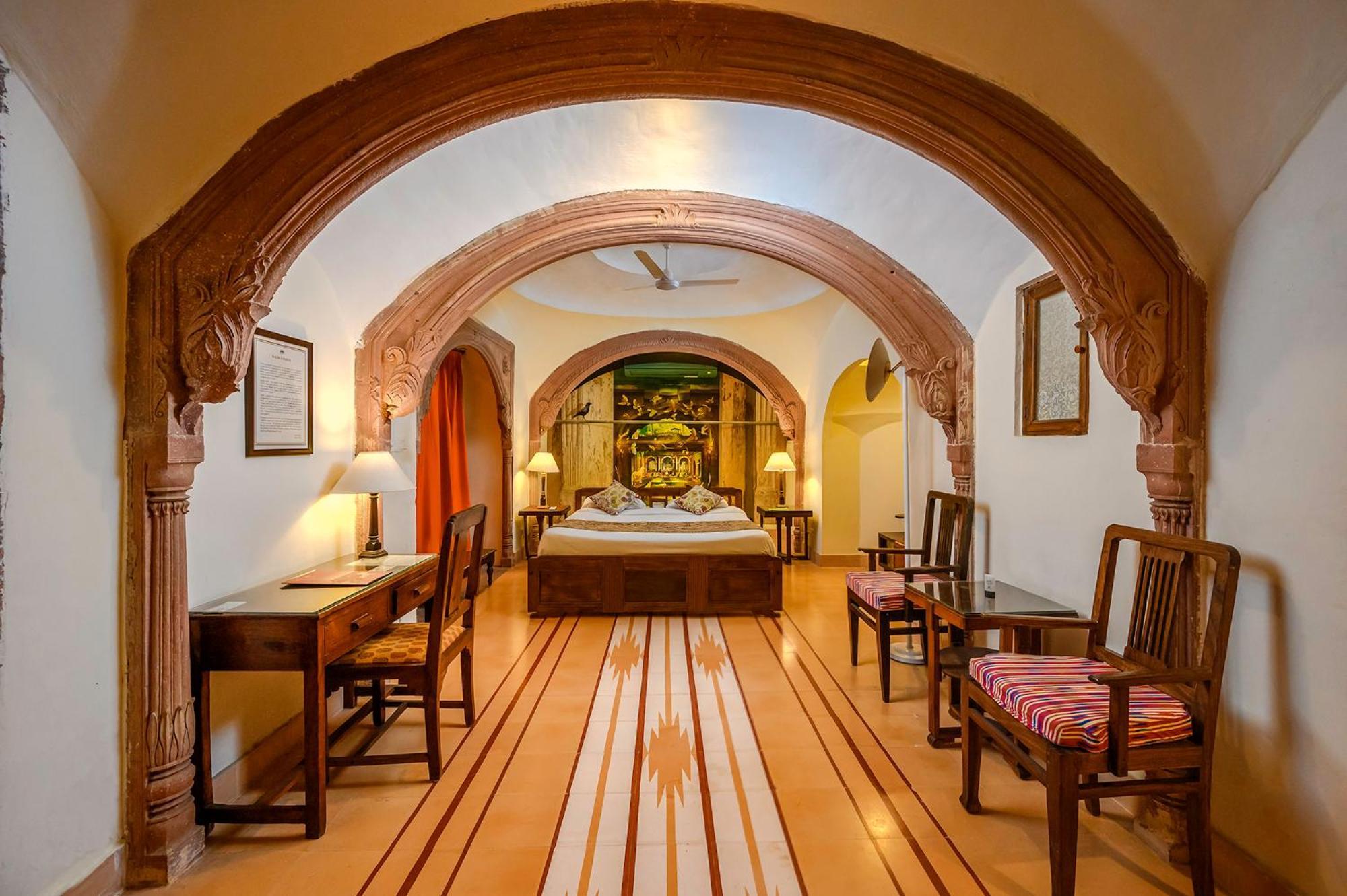Neemrana'S - Tijara Fort Palace Esterno foto