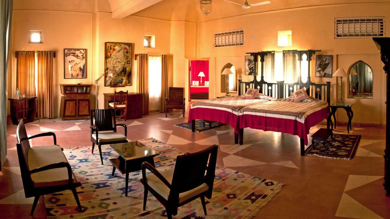 Neemrana'S - Tijara Fort Palace Esterno foto